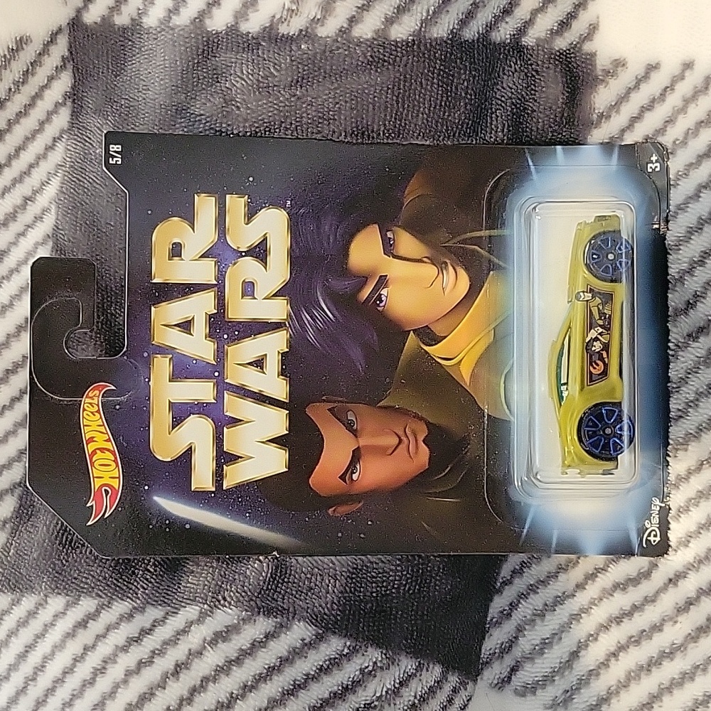 Mattel Hot Wheels Star Wars Kanan Jarrus & Ezra Bridger 5/8 Torque Twister
